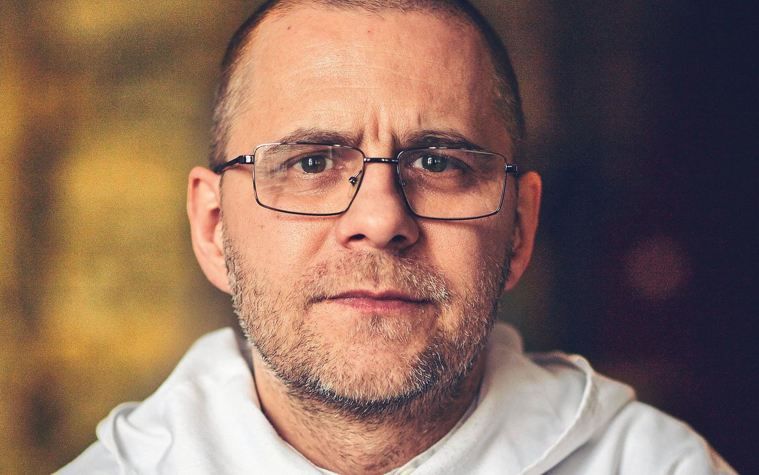Grafika do artykułu O. Gużyński: Żądamy dymisji od abp. Jędraszewskiego. Za tę akcję dominikanin uciszony na 3 tygodnie [WYWIAD]