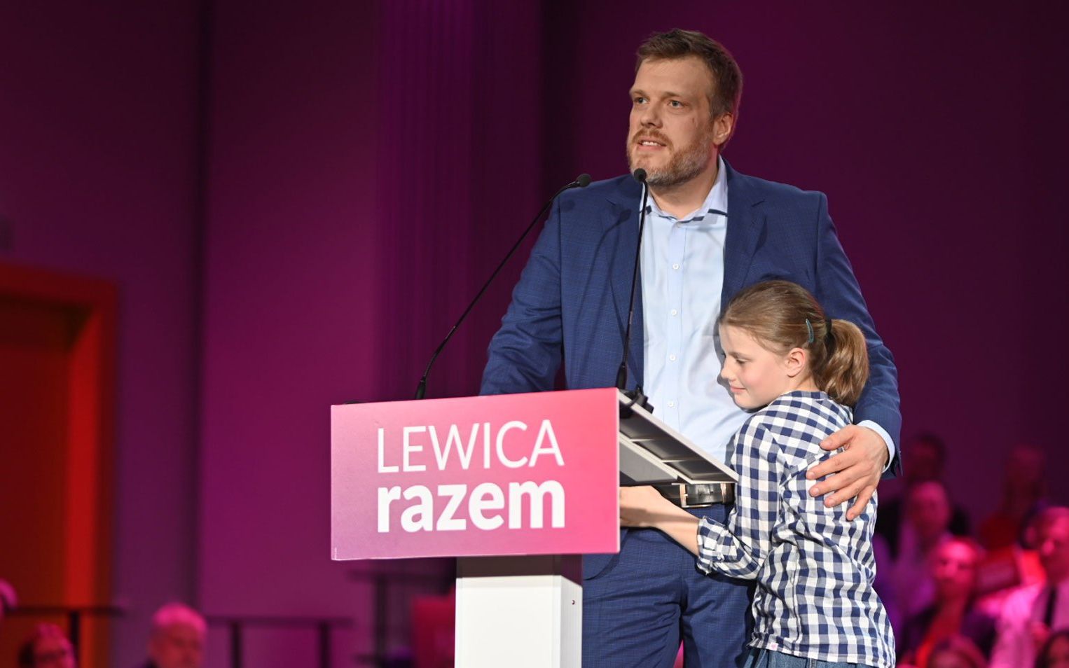 Grafika do artykułu Konwencja Lewicy Razem: Przeciw PO, PiS i „politycznym celebrytom”. Za równością i pracownikiem