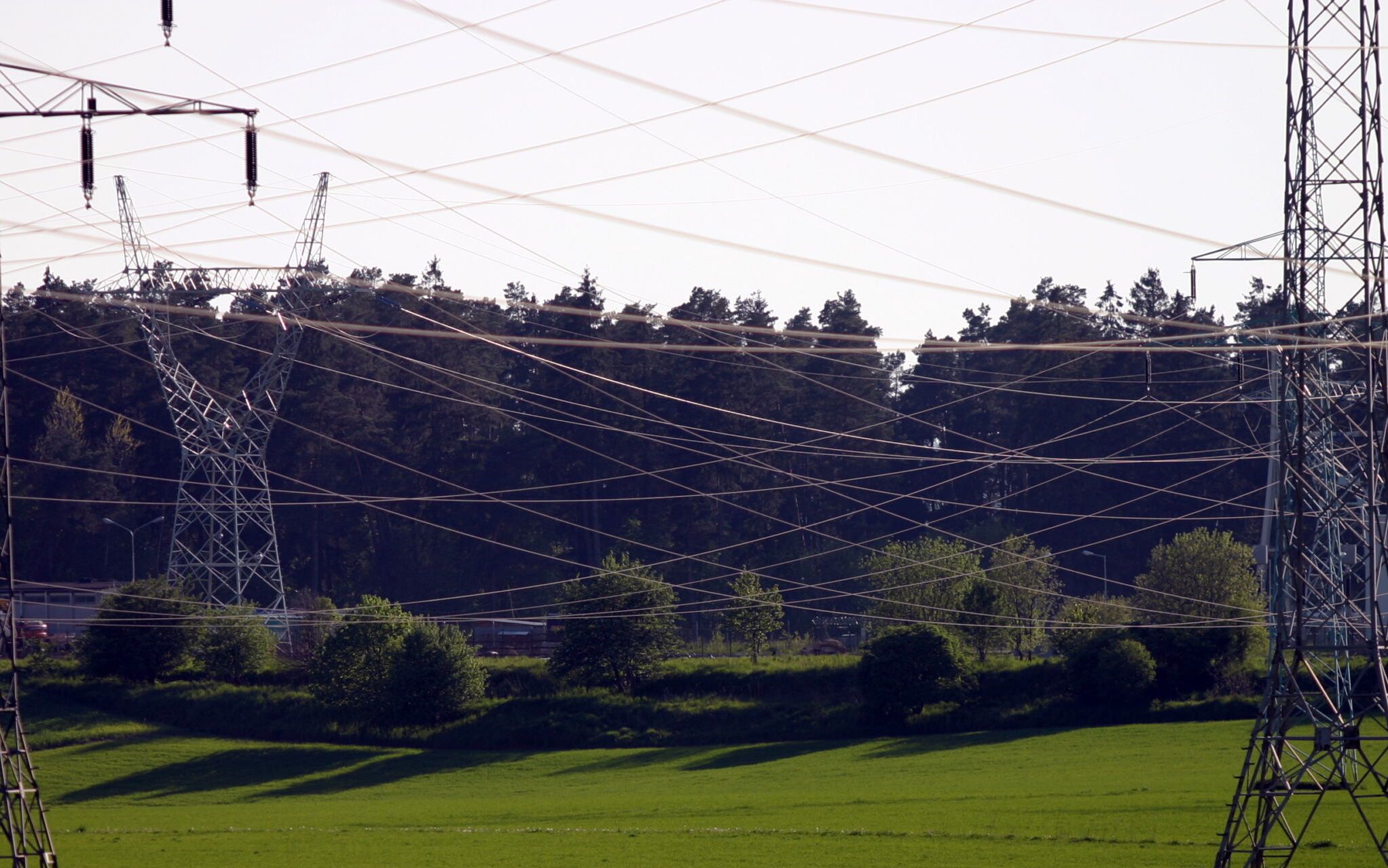 19.05.2007. LEZNO LINIE WYSOKIEGO NAPIECIA ENERGA ENERGIA ELEKTRYCZNA
FOT. KAMIL GOZDAN / AGENCJA GAZETA
