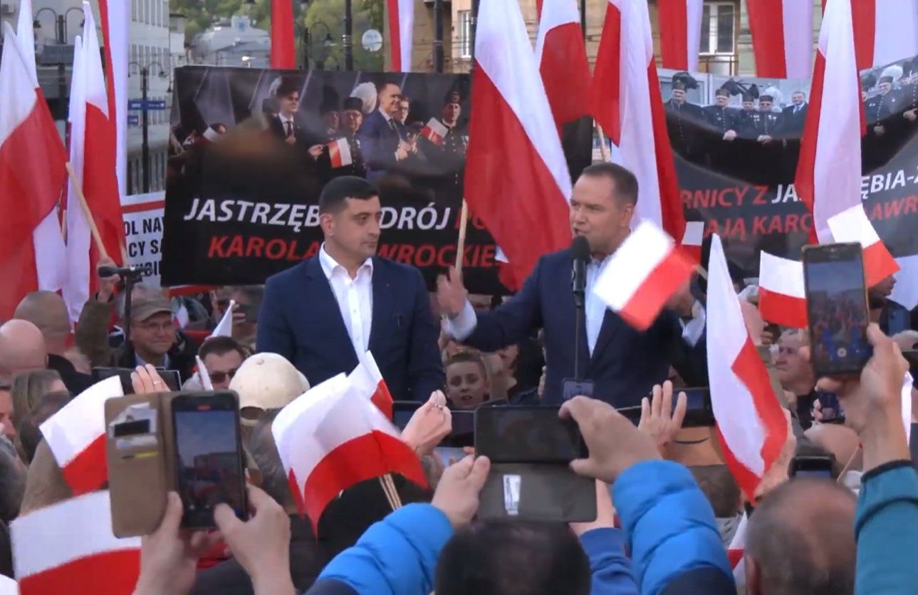 Simion i Nawrocki na wiecu w Zabrzu, 13 maja 2025 r.
