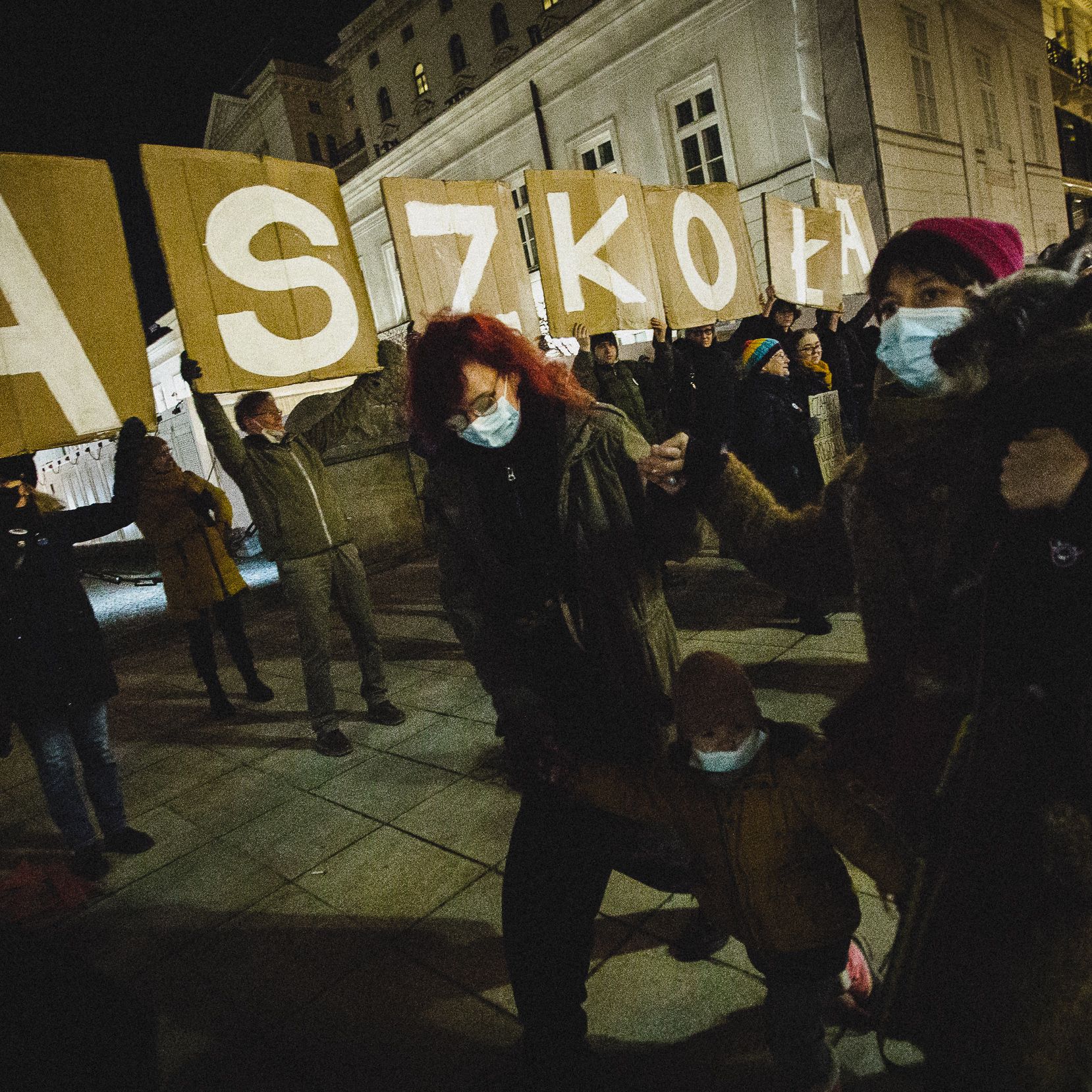 Warszawa, 13.02.2022. Wolna Szkoła: „Chcemy weta”. Polonez protestu pod Pałacem Prezydenckim