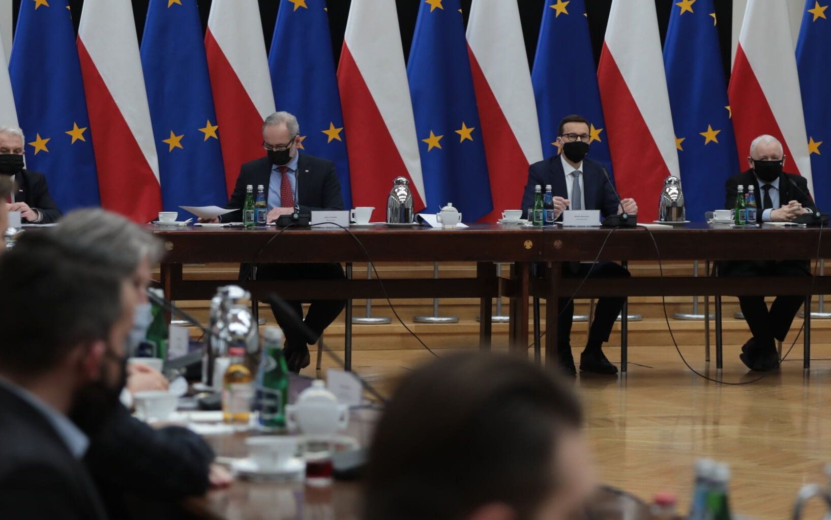 25.01.2022 Warszawa , al Ujazdowskie , Kancelaria Prezesa Rady Ministrow . Premier Mateusz Morawiecki , Prezes PiS Jaroslaw Kaczynski i minister zdrowia Adam Niedzielski podczas spotkania z przedstawicielami opozycji w sprawie strategii w walce z covid - 19 .
Fot. Slawomir Kaminski / Agencja Wyborcza.pl