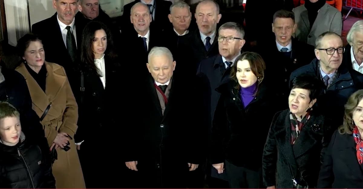 Zamach i zbrodnia. Kaczyński o katastrofie smoleńskiej
