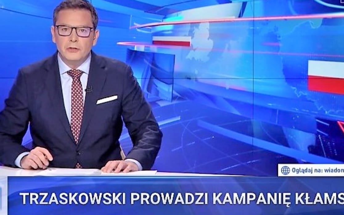 Grafika do artykułu “Wiadomości”: Rodzina ułaskawionego gwałciciela córki dziękuje Dudzie, a Niemcy znów atakują
