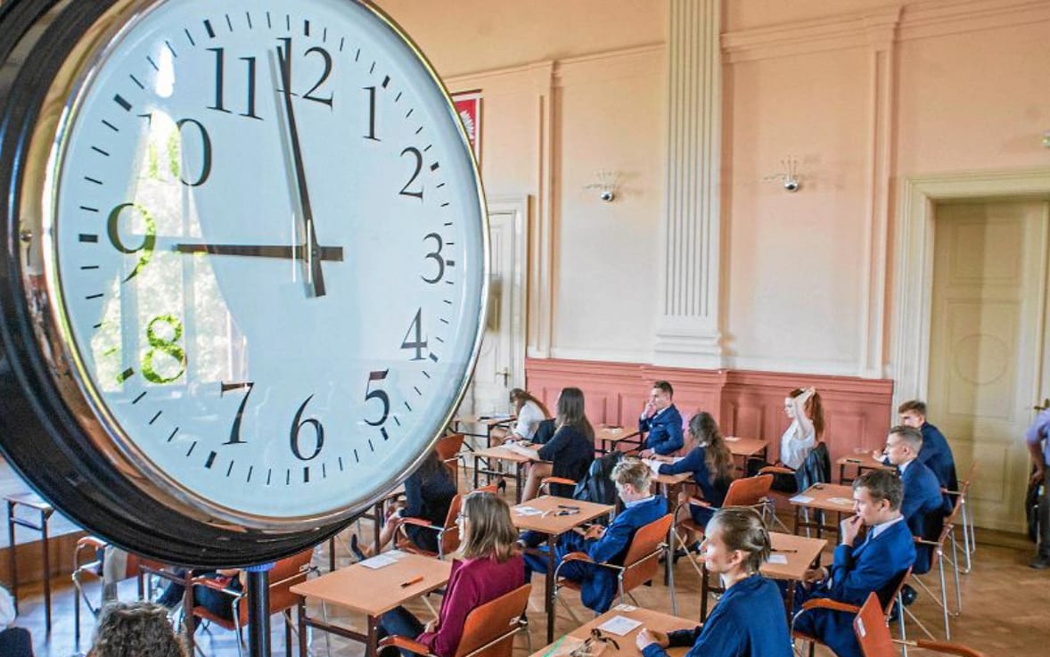 Grafika do artykułu Szkoła jest jak XIX-wieczna fabryka, a tu trzeba skoczyć w XXI wiek