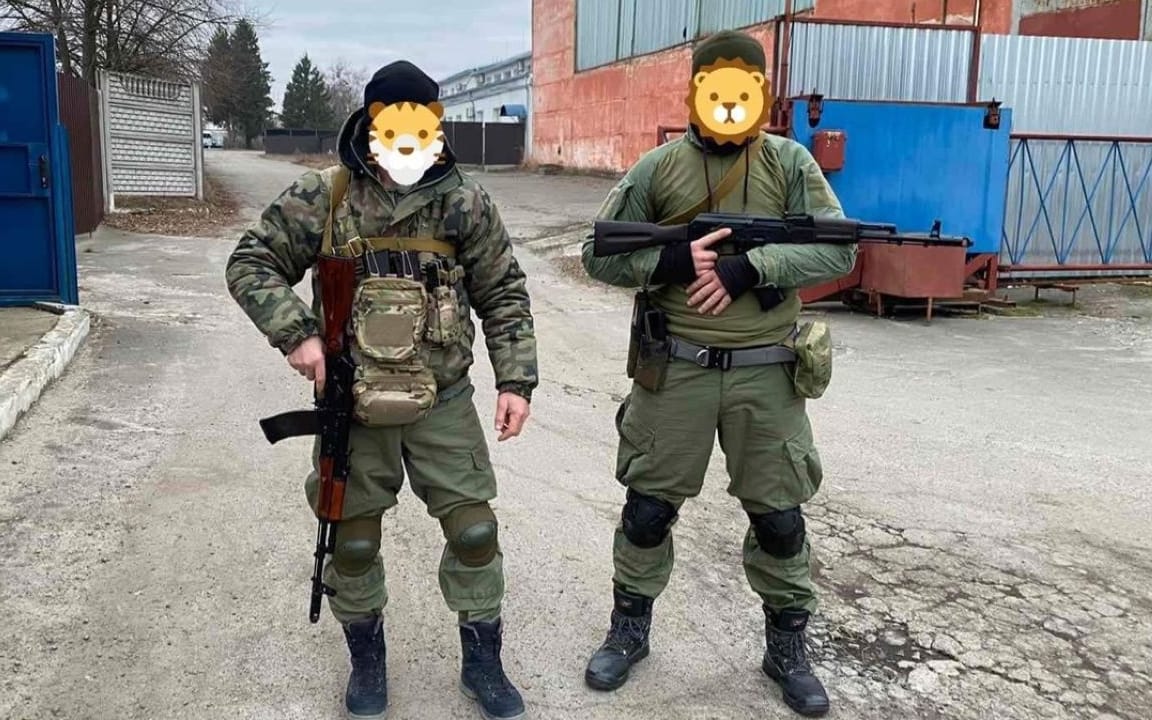 Grafika do artykułu Sławomir jedzie walczyć za Ukrainę. Kto wyposaży polskiego ochotnika?