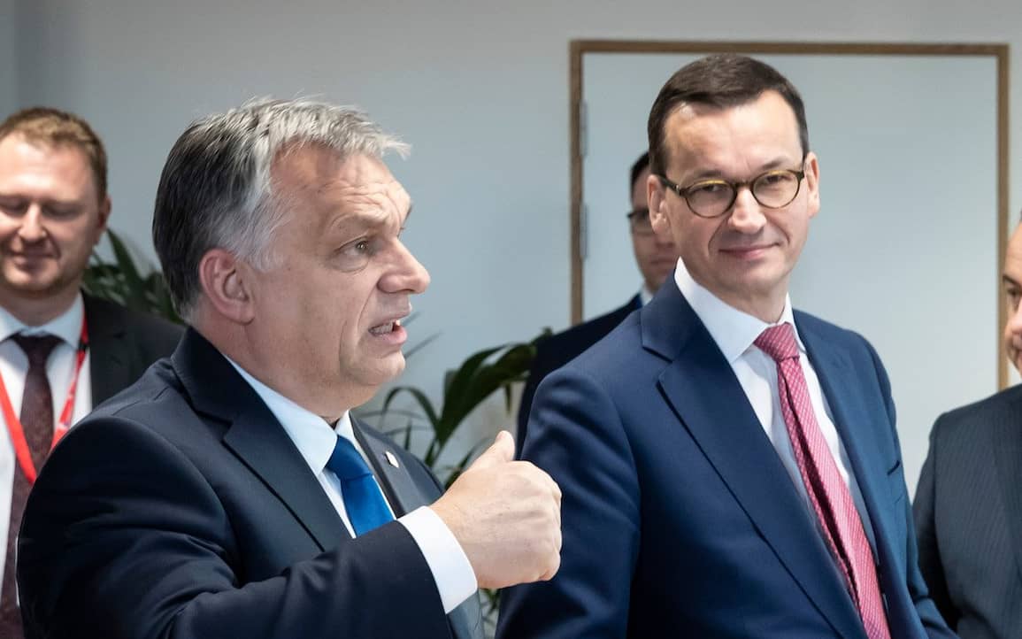Grafika do artykułu Co będzie, jeśli PiS i Orbán zawetują budżet UE? Analizujemy na zimno warianty