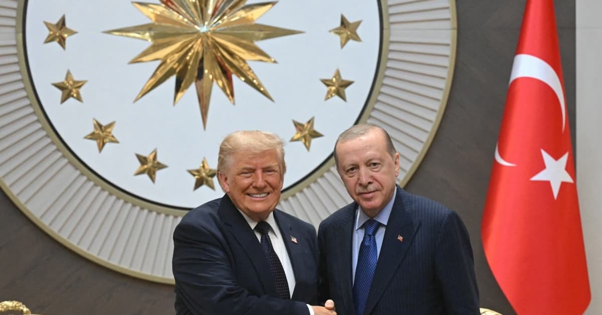 Szczyt NATO: Europa pokazuje, iż dowozi. A Trump od razu po przyjeździe zrzuca polityczne bomby