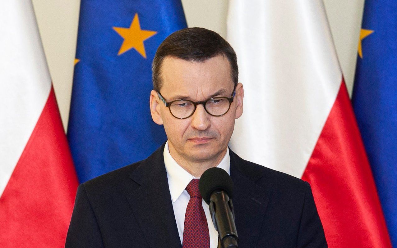22.05.2020 Wroclaw , konferencja prasowa z udzialem Premiera Mateusza Morawieckiego . Przekazanie aktu notarialnego dotyczacego nieodplatnego przekazania gruntow pod budowe Nowego Szpitala Onkologicznego . 
Fot . Krzysztof Cwik / Agencja Gazeta