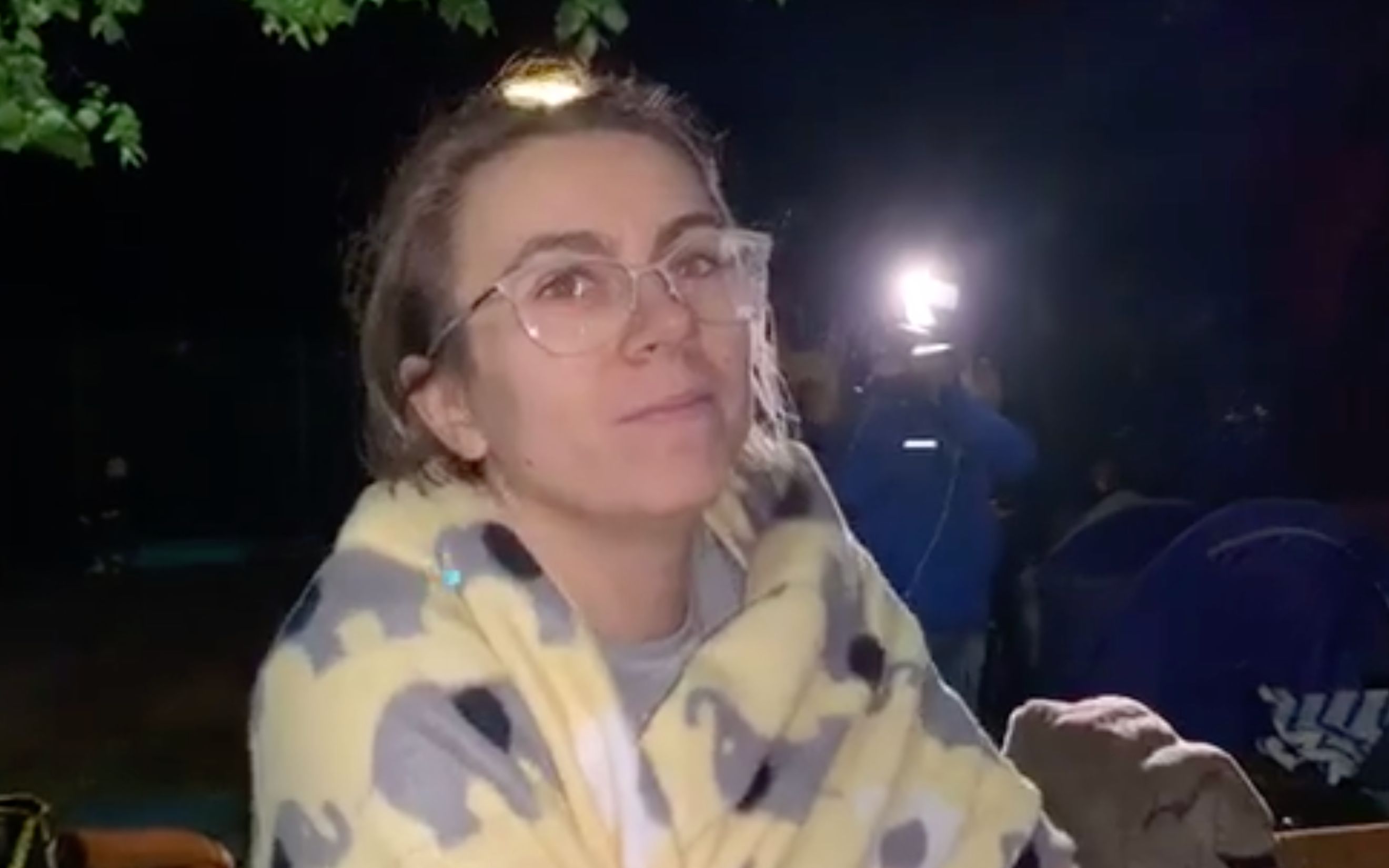 Grafika do artykułu Strajk Przedsiębiorców nocą zajął teren pod kancelarią premiera. Chcą odmrożenia gospodarki