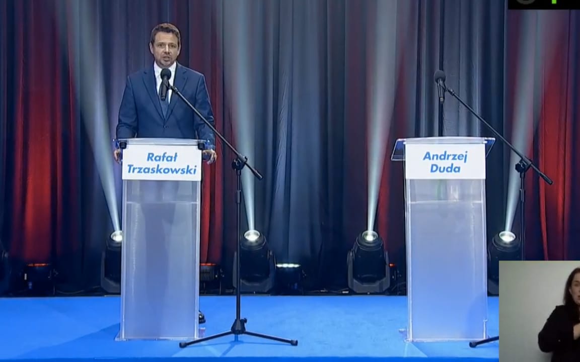 Grafika do artykułu "Kto nadużywa władzy, zostanie zmieciony ze sceny politycznej". Trzaskowski słowo w słowo w Lesznie