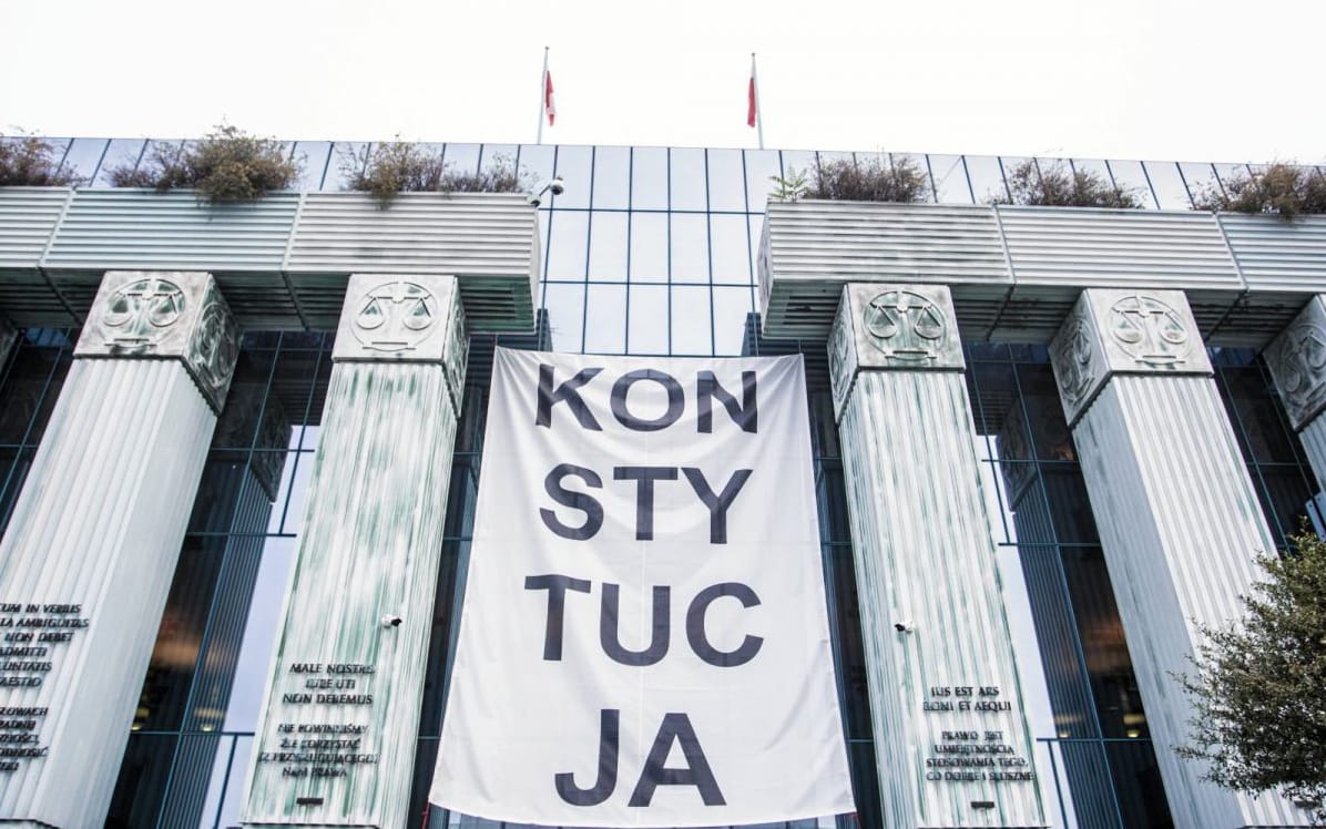 Grafika do artykułu Izby Dyscyplinarną i Kontroli Nadzwyczajnej trzeba zlikwidować - eksperci na debacie Batorego