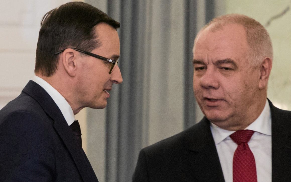 07.01.2020 Warszawa , ulica Krakowskie Przedmiescie . Palac Prezydencki . Od lewej: minister klimatu Michal Kurtyka , premier Mateusz Morawiecki , wicepremier Jacek Sasin podczas posiedzenia Rady Gabinetowej zwolanej przez prezydenta Andrzeja Dude .
Fot. Adam Stepien / Agencja Gazeta