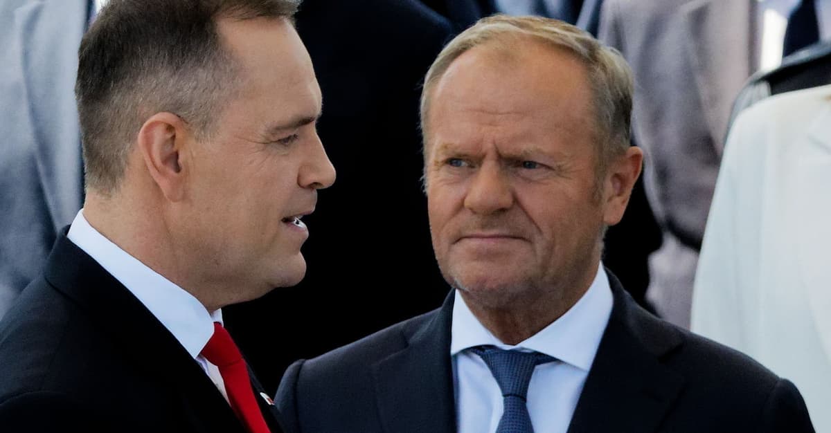 „Jesteś tu narodzie?” – krzyczał Nawrocki. A Tusk szeptał o radości