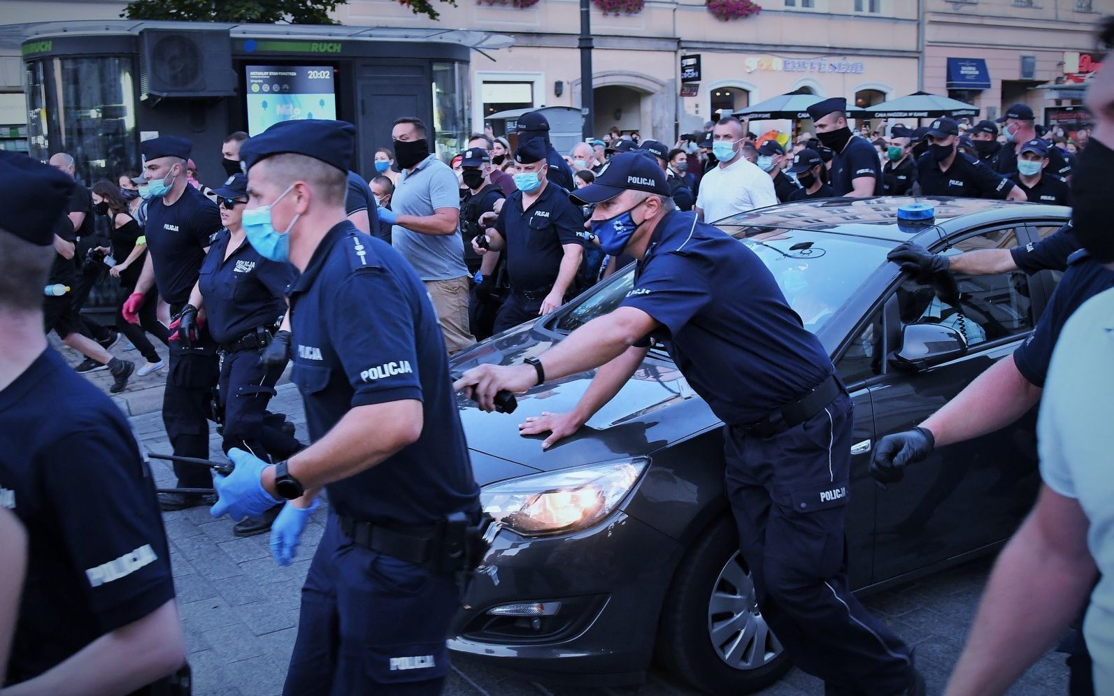 Grafika do artykułu Sąd robi wielką tajemnicę z aresztu dla Margot. Prawnicy: areszt niezasadny, sąd powinien się wytłumaczyć.
