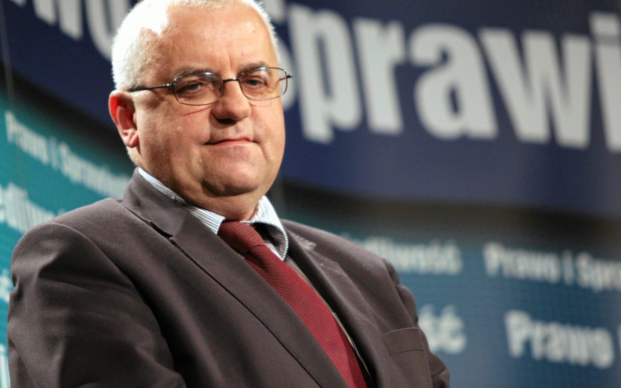 Grafika do artykułu Dla Adama Lipińskiego są równi i równiejsi. Poglądy nowego ministra ds. równego traktowania