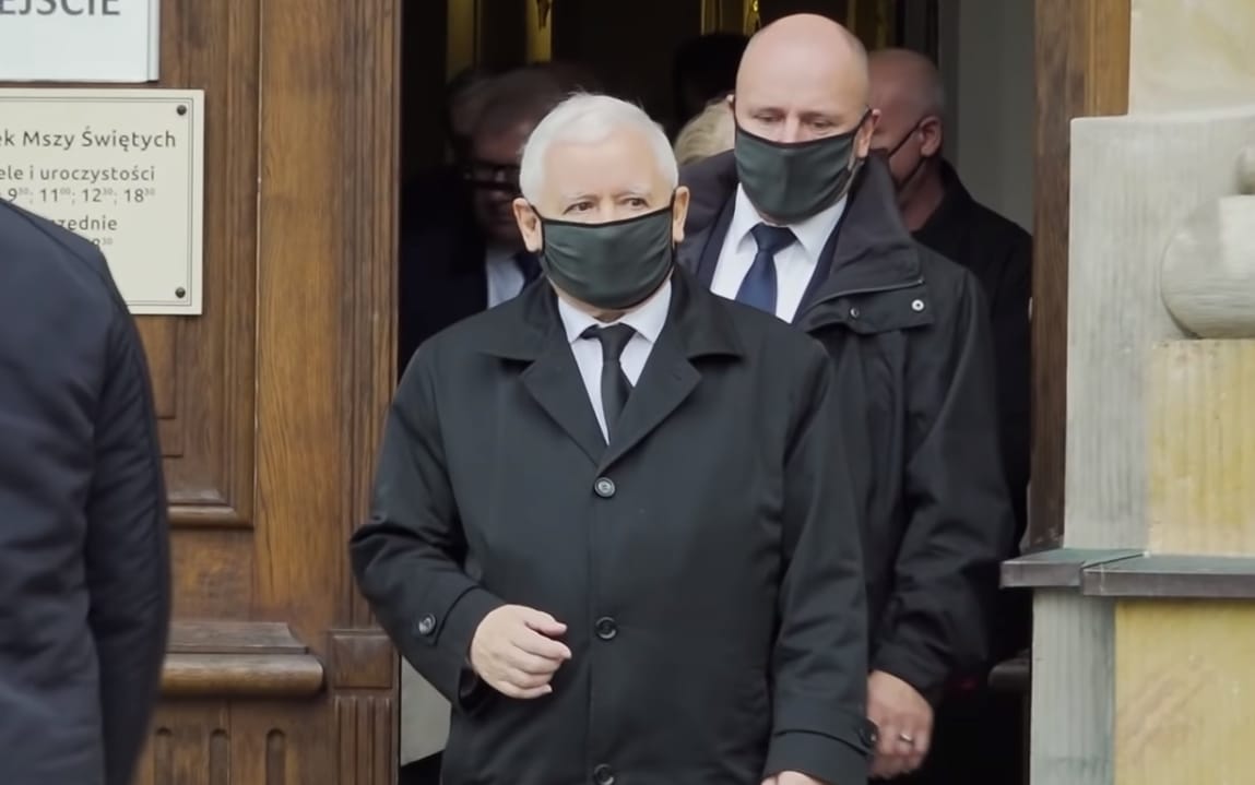 Grafika do artykułu Czy Kaczyński jest bezkarny? Może podżegać do przemocy i nic? Prawnicy próbują