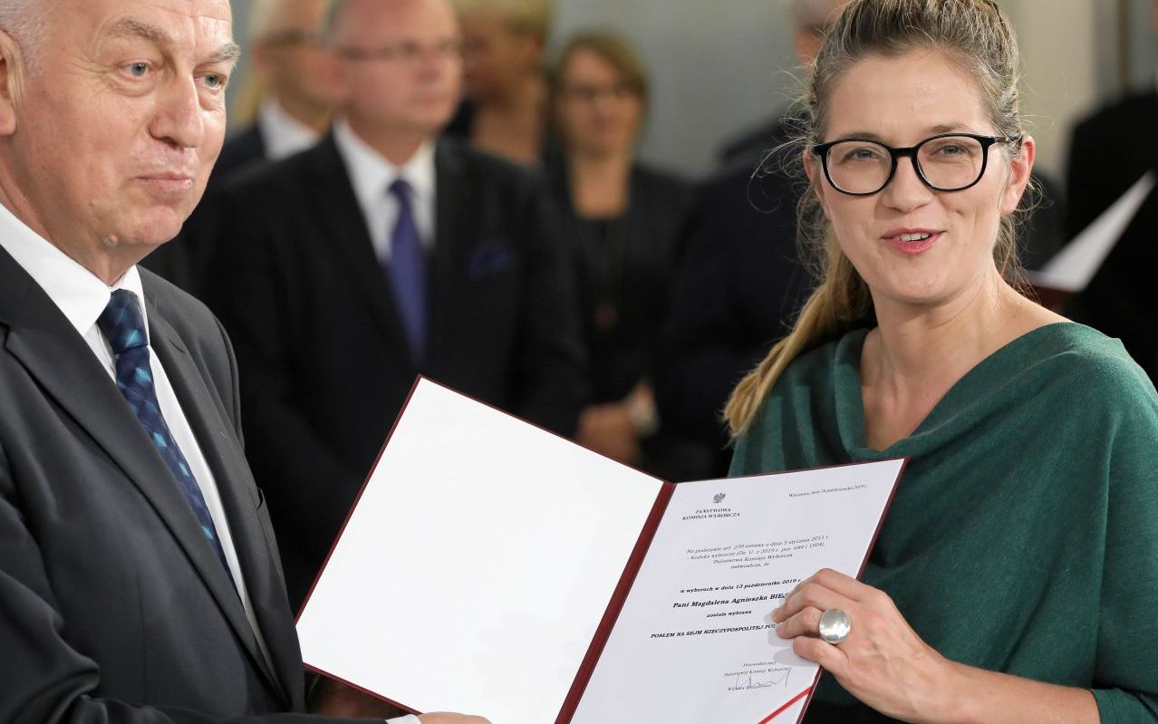 Grafika do artykułu W PiS wygrała skrajna frakcja: odwołują Biejat. "Ośmieszają się, bo najpierw mnie zaakceptowali"