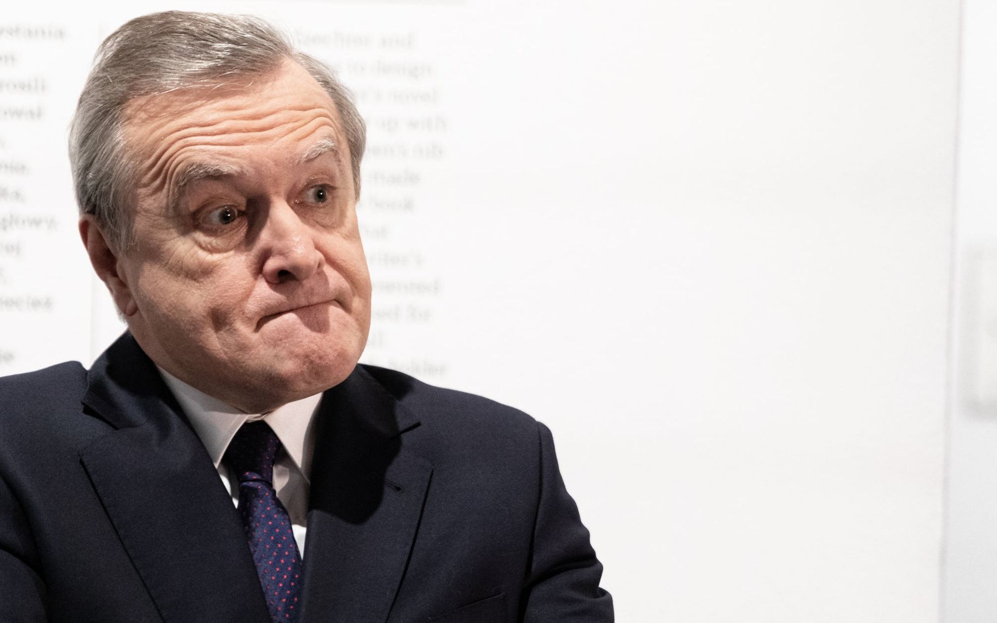 21.02.2020 Warszawa , Zacheta . Minister Kultury i Dziedzictwa Narodowego Piotr Glinski podczas wernisazu wystawy Andrzeja Krauzego "Lekcja fruwania"  . 
Fot. Dawid Zuchowicz / Agencja Gazeta