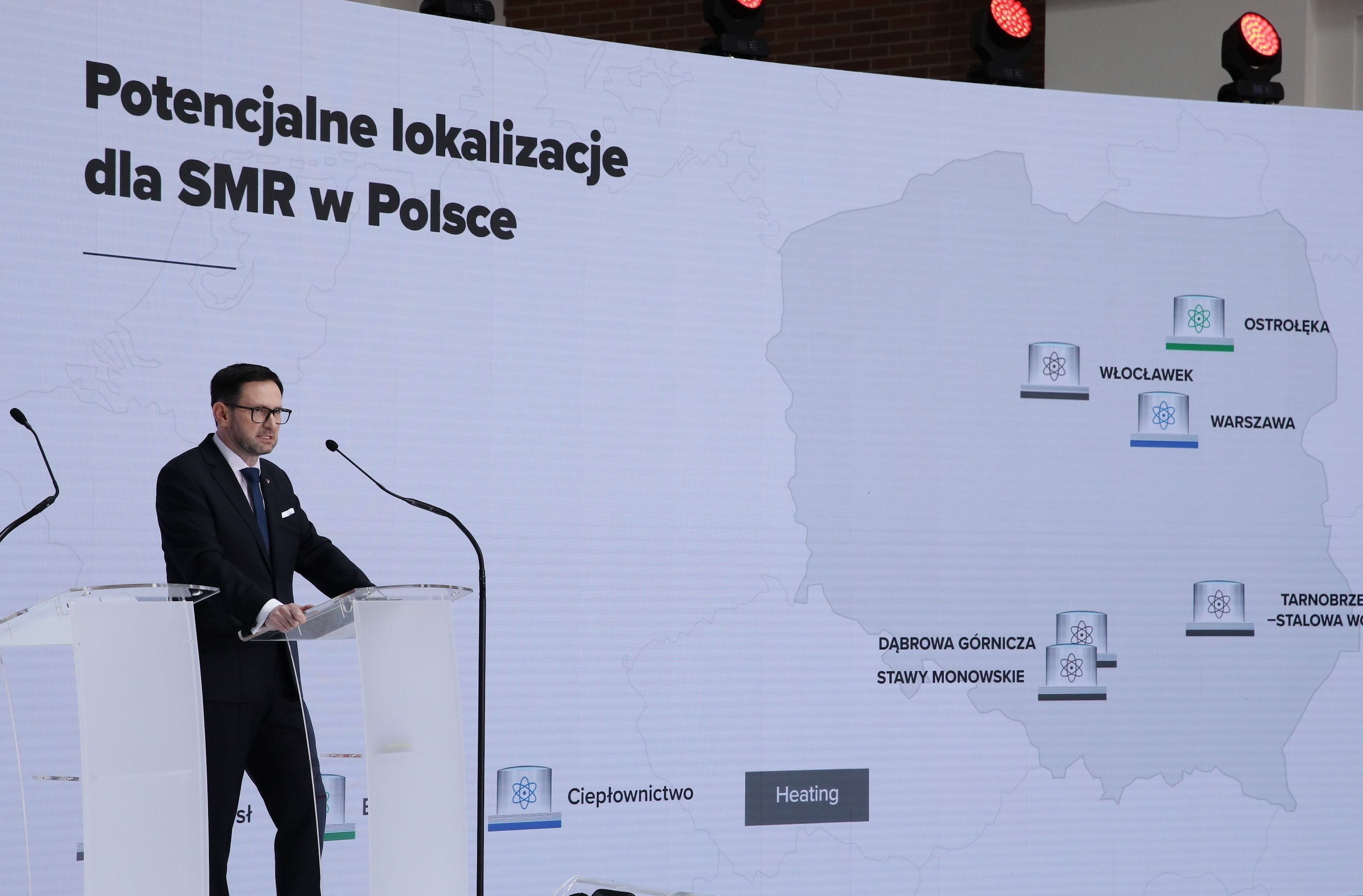 Mężczyzna na scenie, Daniel Obajtek