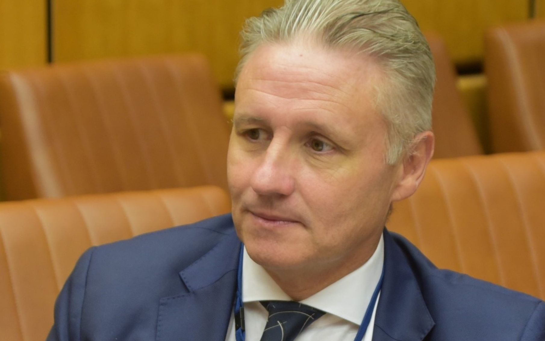 Grafika do artykułu Polscy sędziowie mogą liczyć na solidarność Europejskiego Stowarzyszenia Sędziów, mówi OKO.press jego prezes