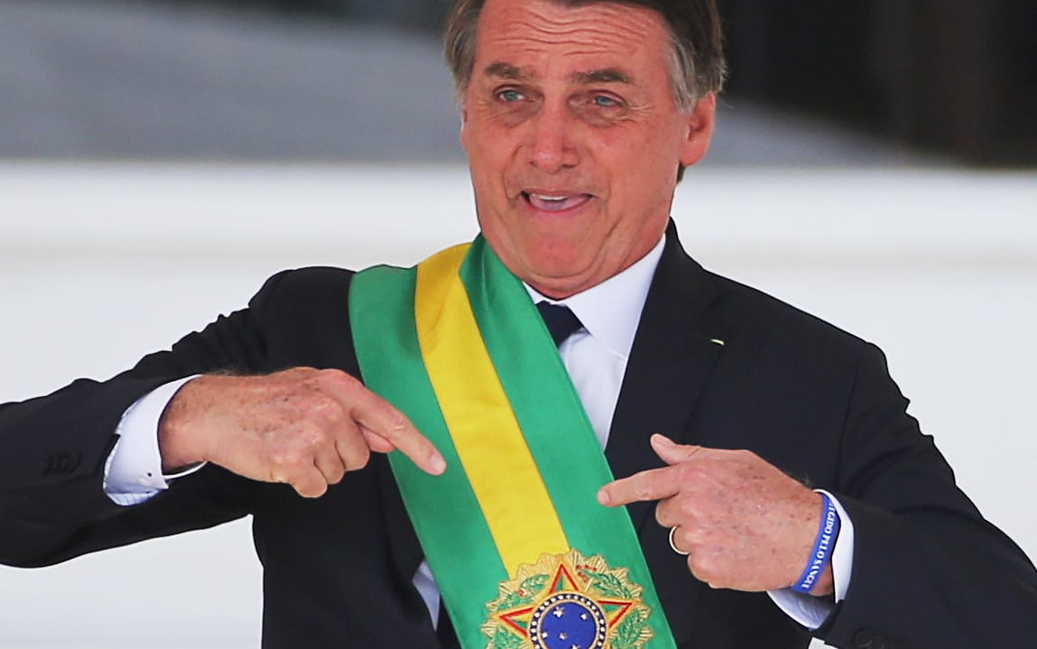 Grafika do artykułu Koronawirus w Brazylii: zatrważająca liczba zachorowań i zgonów. Bolsonaro: "No i?"