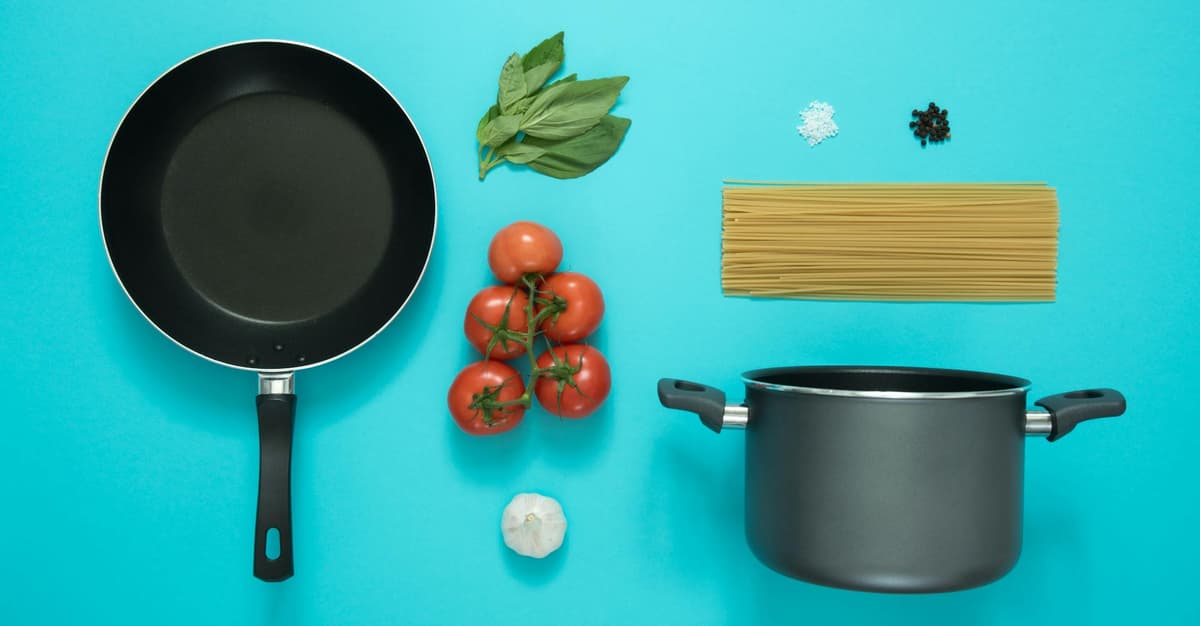 Czy teflon z patelni może nam zaszkodzić?