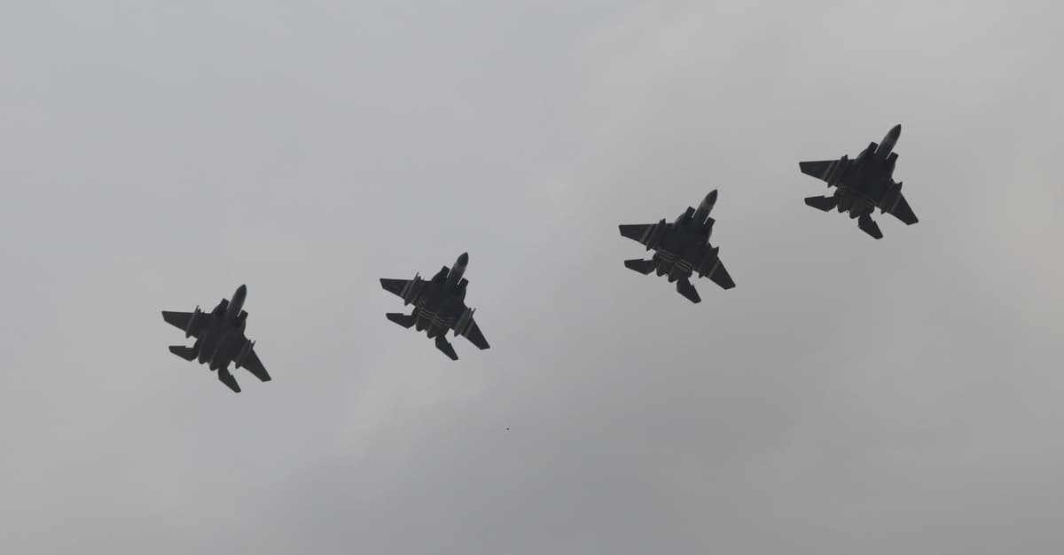 Krwawy atak na Kijów, Polska poderwała myśliwce