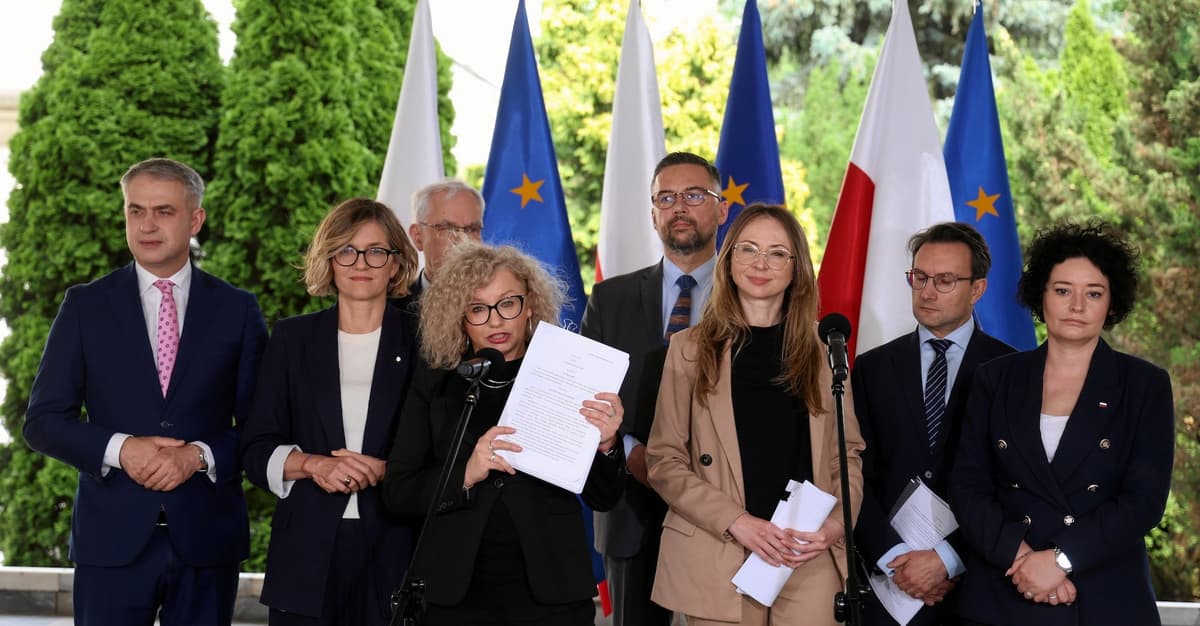 Lewica złoży w Sejmie projekt ustawy o związkach partnerskich. Jako poselski