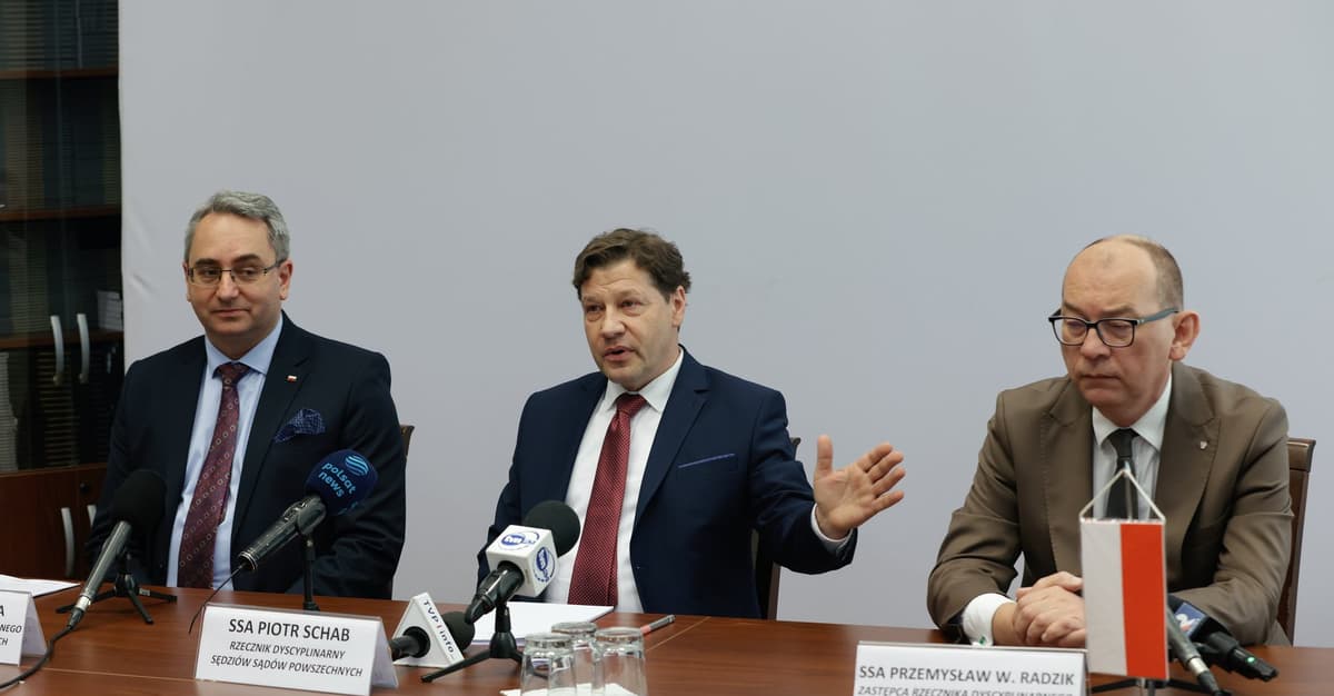 Prokuratura weszła do biura Schaba, Radzika i Lasoty. Szuka akt dyscyplinarek sędziów
