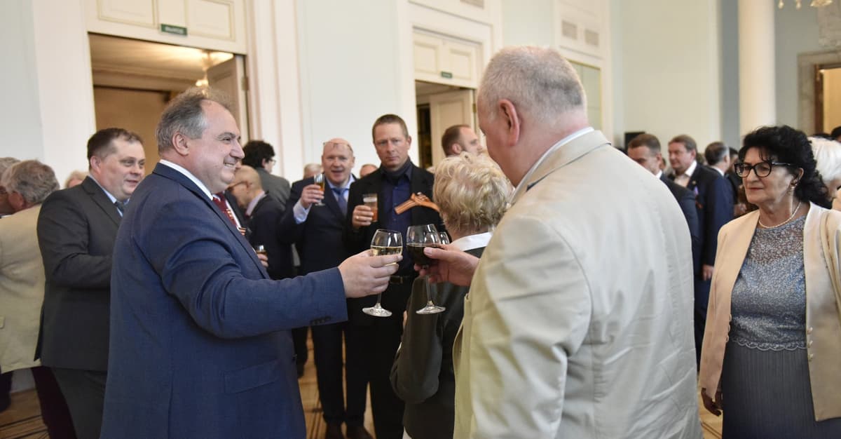Ambasador Rosji w Polsce: „Zwyciężymy i teraz!” Zobacz, kto świętował razem z Rosjanami