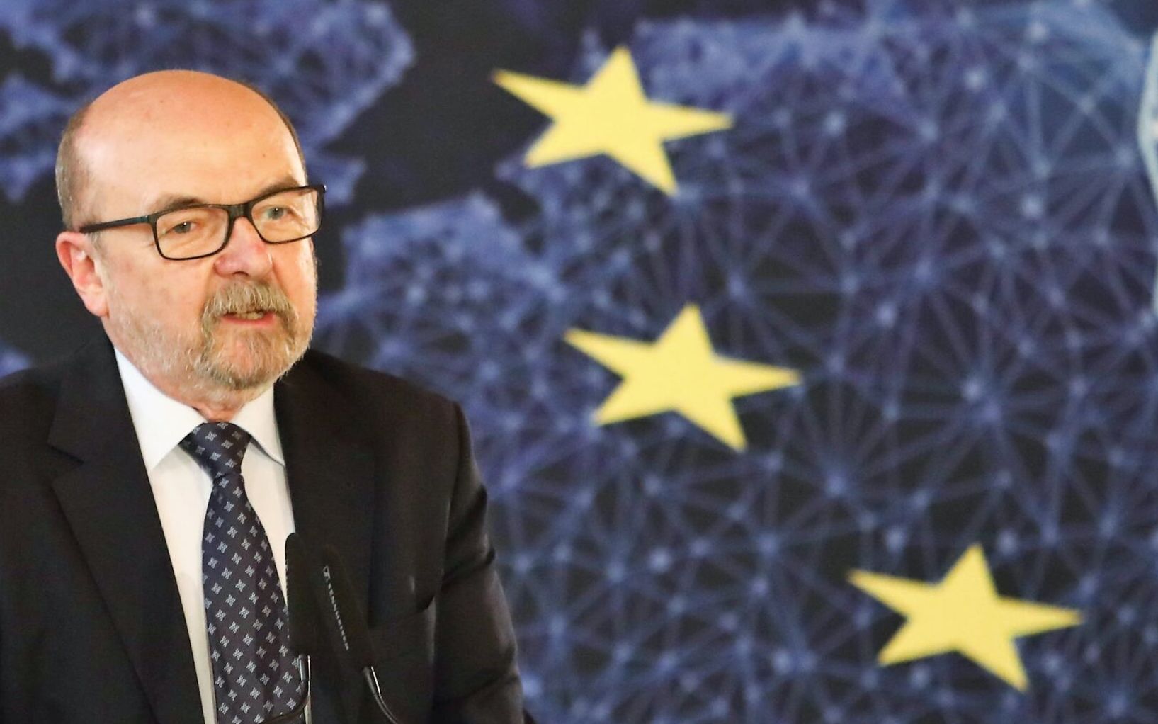 30.04.2019 Krakow . Polskie Towarzystwo Gimnastyczne Sokol . Od lewej: Ryszard Legutko , prezes Jaroslaw Kaczynski podczas spotkania wyborczego Prawa i Sprawiedliwosci . 
Fot. Jakub Porzycki / Agencja Gazeta