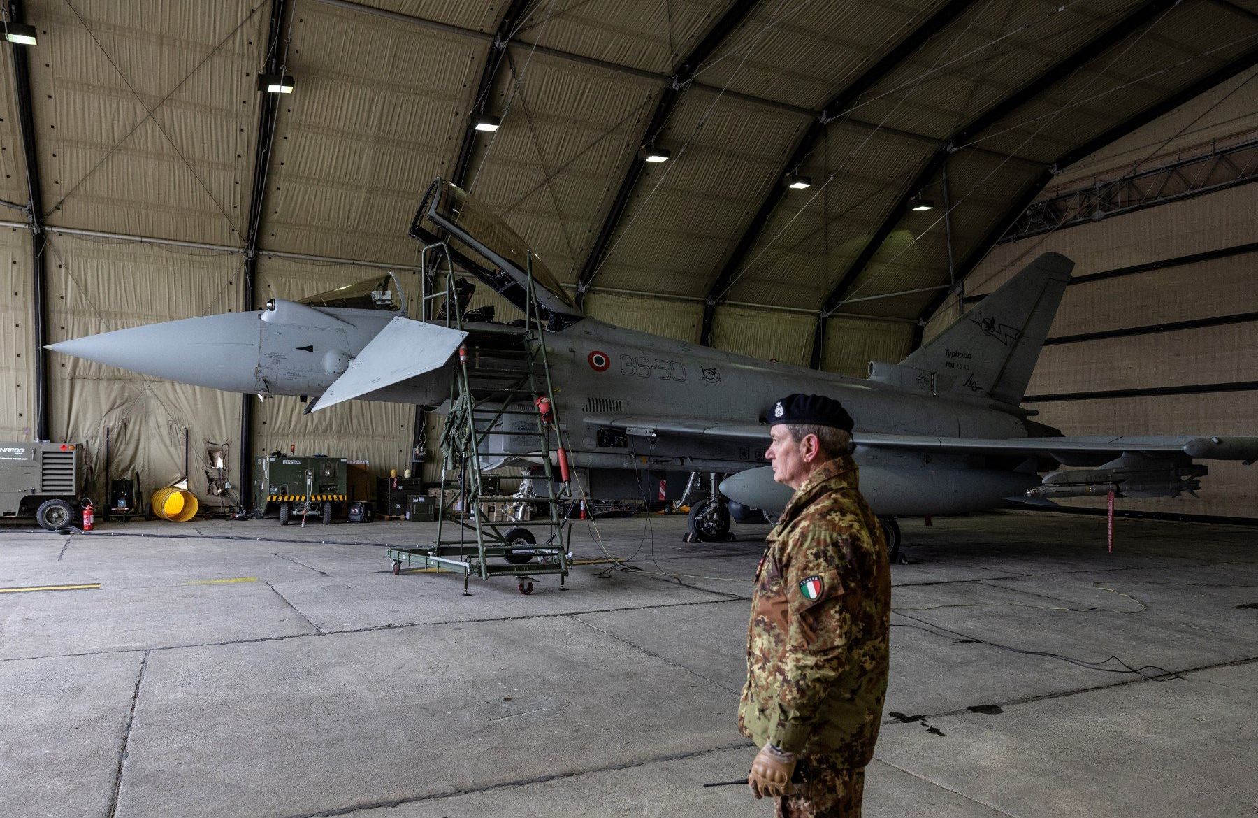 Rumunska baza lotnicza NATO Mihail Kogalniceanu niedaleko Konstancy nad Morzem Czarnym
