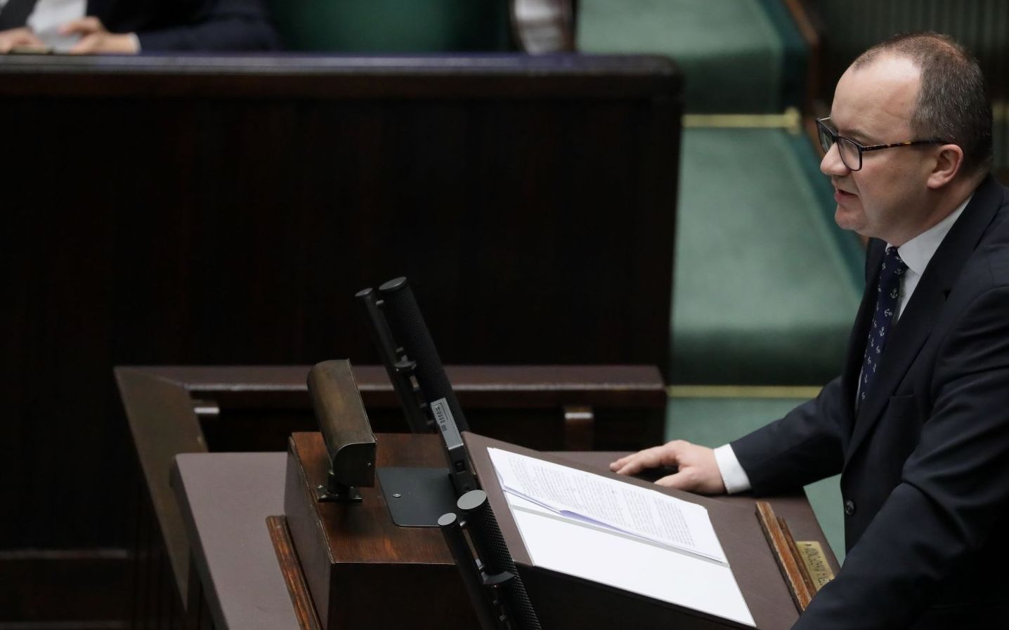 Grafika do artykułu Adam Bodnar w Sejmie o ustawie dyscyplinującej: "Dewastuje procedury sądowe i grozi Polexitem"