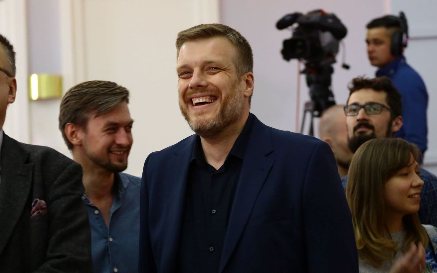 Grafika do artykułu "Sodówa nam nie odbije". Partia Razem po wyborach rozmawia o przyszłości lewicy