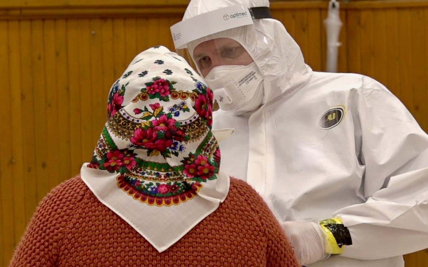01.11.2020 Slowacja . Strbskie Pleso . ogolnoslowackie testy  obywateli na obecnosc Covid-19 
Fot. Marek Podmokly / Agencja Gazeta