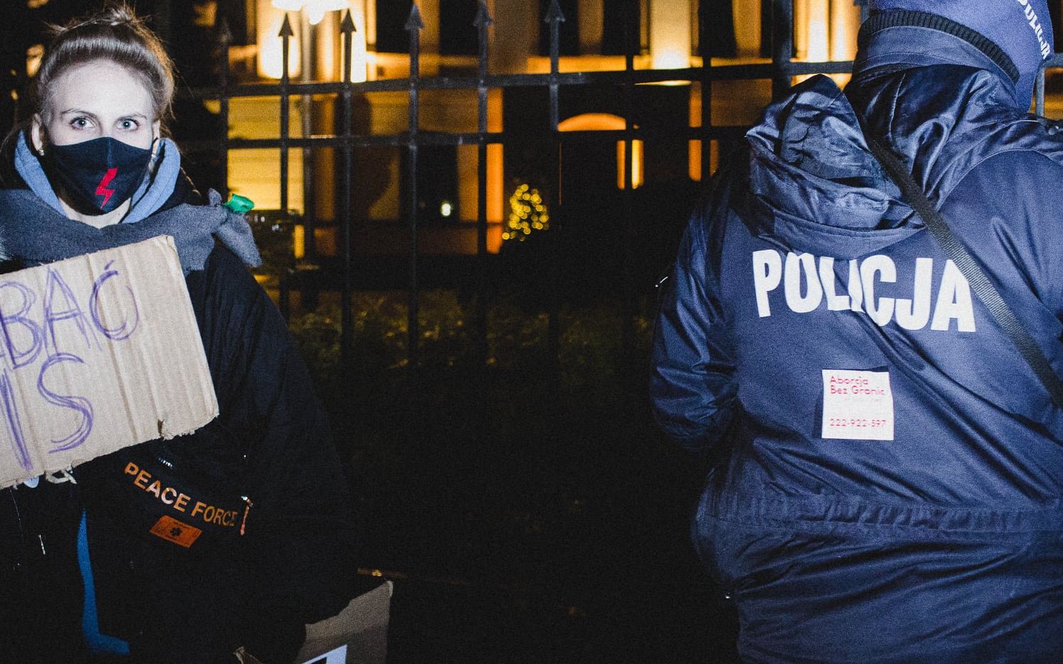 Grafika do artykułu Tysiące na ulicach zaraz po publikacji antykobiecego wyroku Trybunału Konstytucyjnego [RELACJA LIVE]