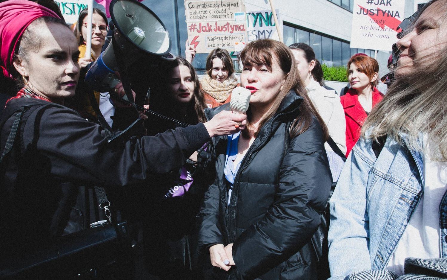 Grafika do artykułu Proces aktywistki oskarżonej o pomocnictwo w aborcji. Grożą jej 3 lata. Pod sądem demonstracja