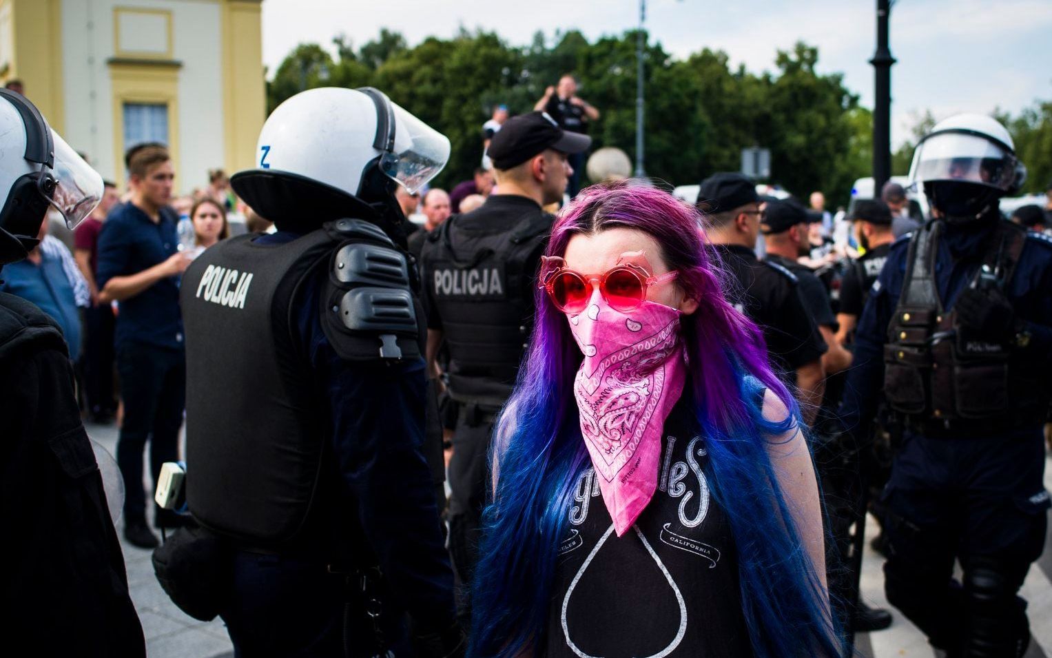 Grafika do artykułu Piszą nam: "Co robicie, będą nas przez was nienawidzić". Jakby nie widzieli, że i tak nas nienawidzą