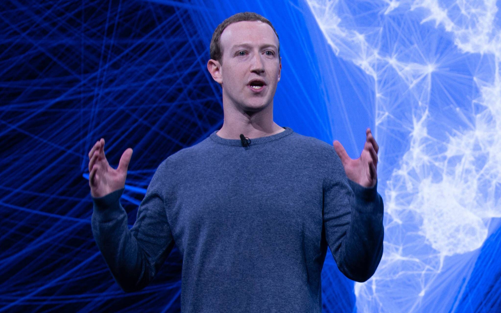 Grafika do artykułu Wina Zuckerberga? Nie tylko Facebook podsyca podziały, ale jego algorytmy dzielą na maksa