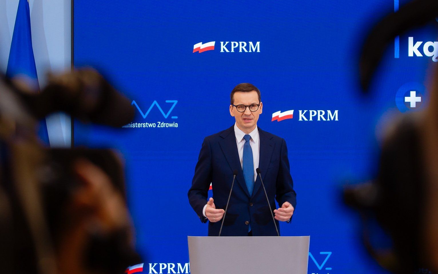 Grafika do artykułu Morawiecki próbuje naprawiać Polski Ład - nikt, kto zarabia do 12,8 tysiąca zł, ma nie stracić