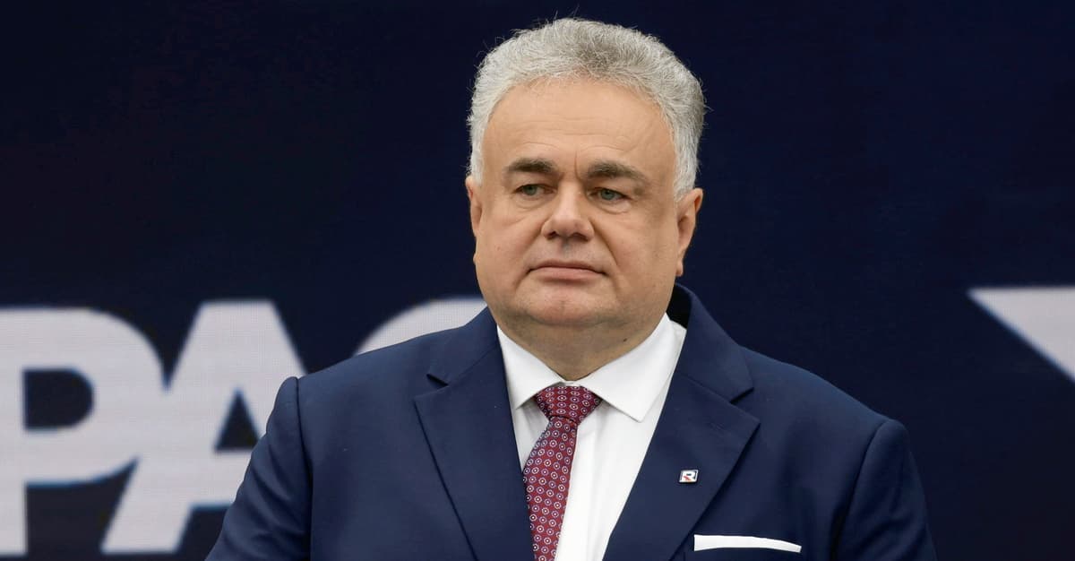 Policja w mieszkaniu Sakiewicza po fałszywym zgłoszeniu. Zatrzymano podejrzanego