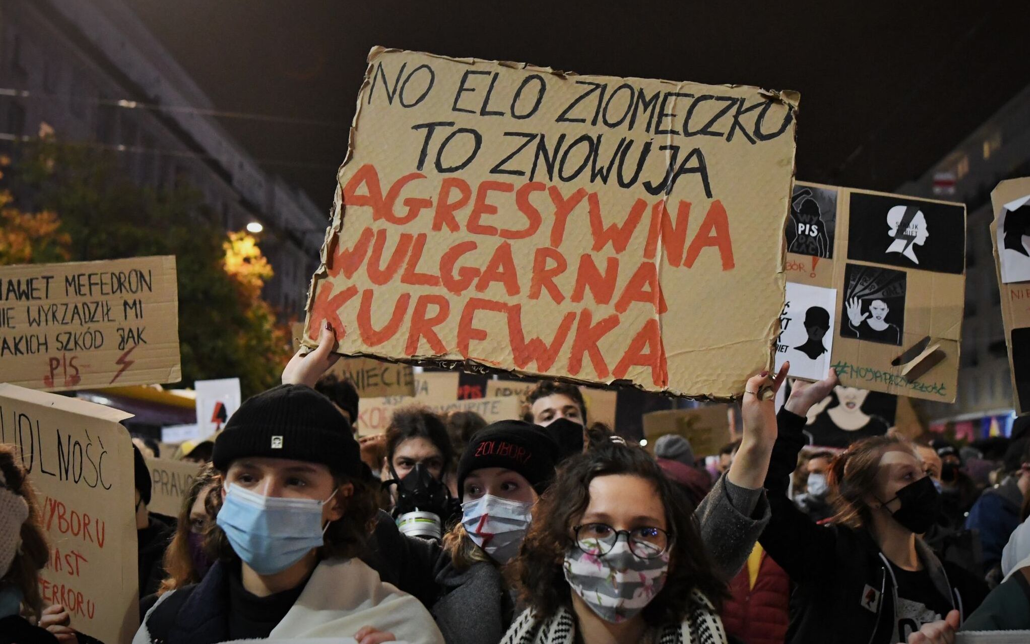 Grafika do artykułu Strajk zbyt radykalny? Drodzy komentatorzy, kobiety wiedzą, co robią