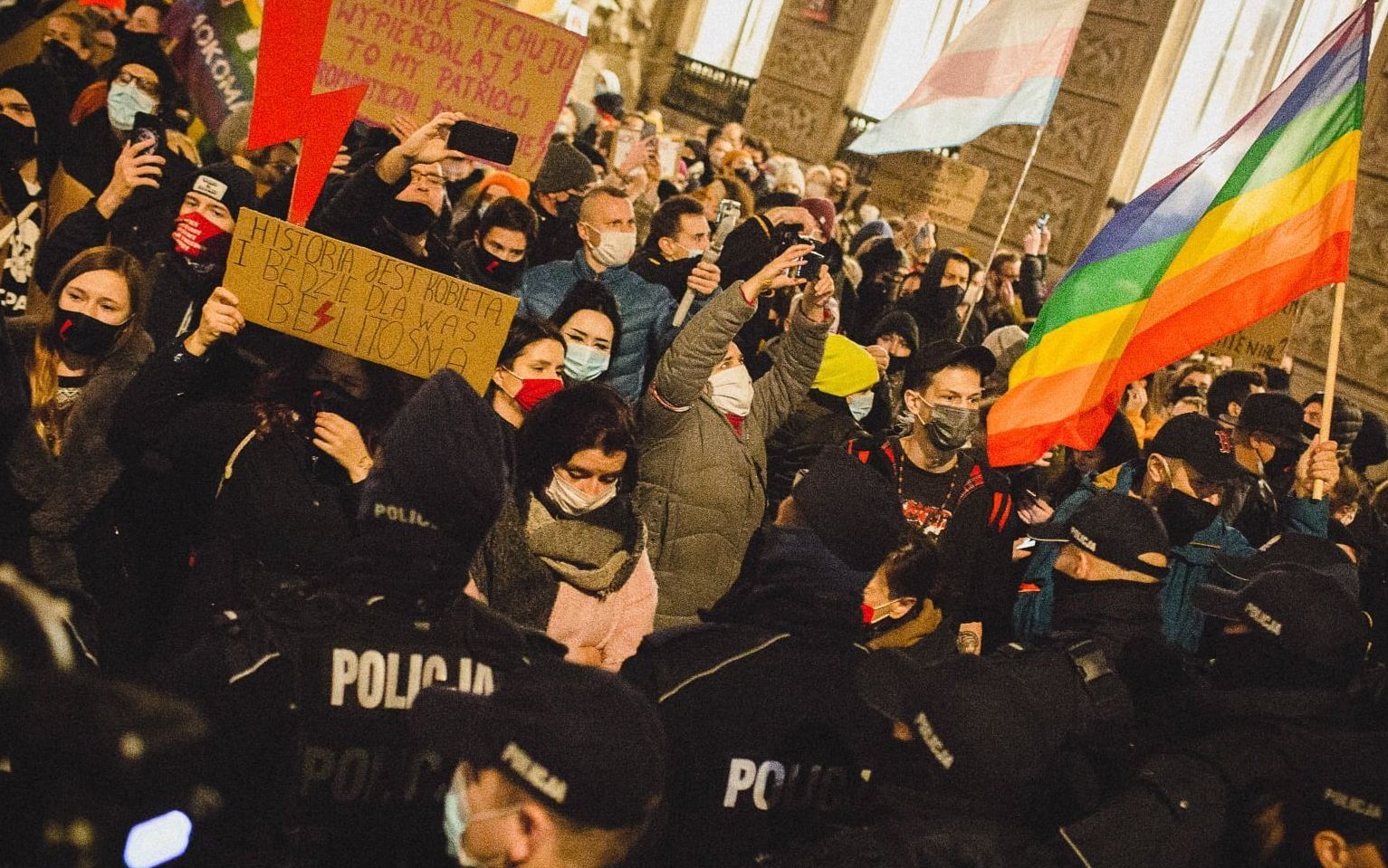 Grafika do artykułu Transpłciowa aktywistka: Nie jesteśmy zagrożeniem dla feminizmu, to wspólna walka [ROZMOWA]