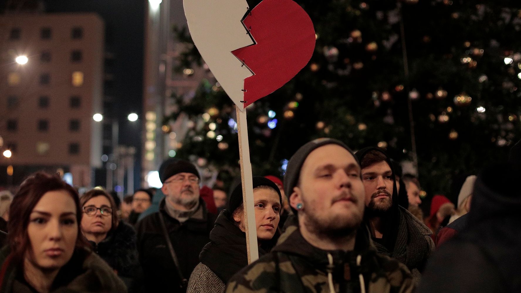 16.01.2019 Warszawa , plac Powstancow Warszawy 7 . Protest pod redakcja TVP " Stop propagandzie nienawisci " .
Fot. Dawid Zuchowicz / Agencja Gazeta