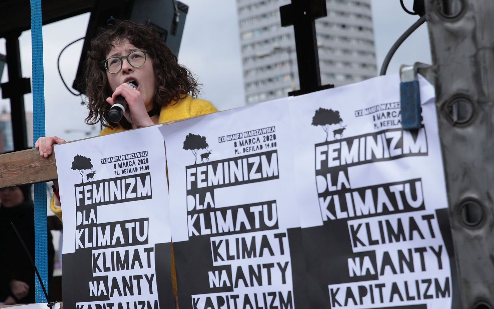 08.03.2020 Warszawa . XXI Warszawska Manifa pod haslem "Feminizm dla Klimatu. Klimat na Antykapitalizm" . 
Fot. Dawid Zuchowicz / Agencja Gazeta