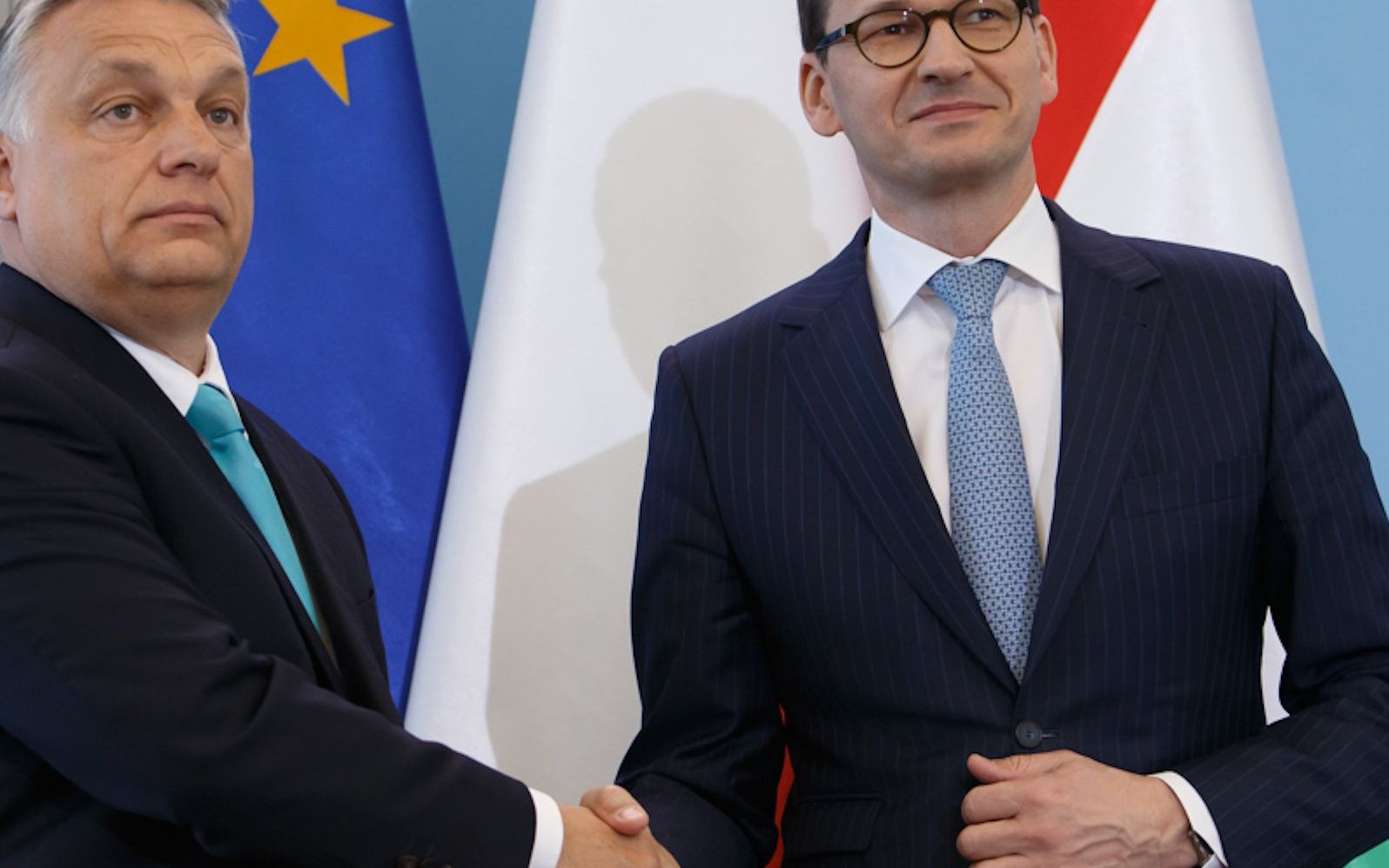 Grafika do artykułu Tak się bronią przed "pieniędzmi za praworządność". Znamy treść zarzutów Polski i Węgier