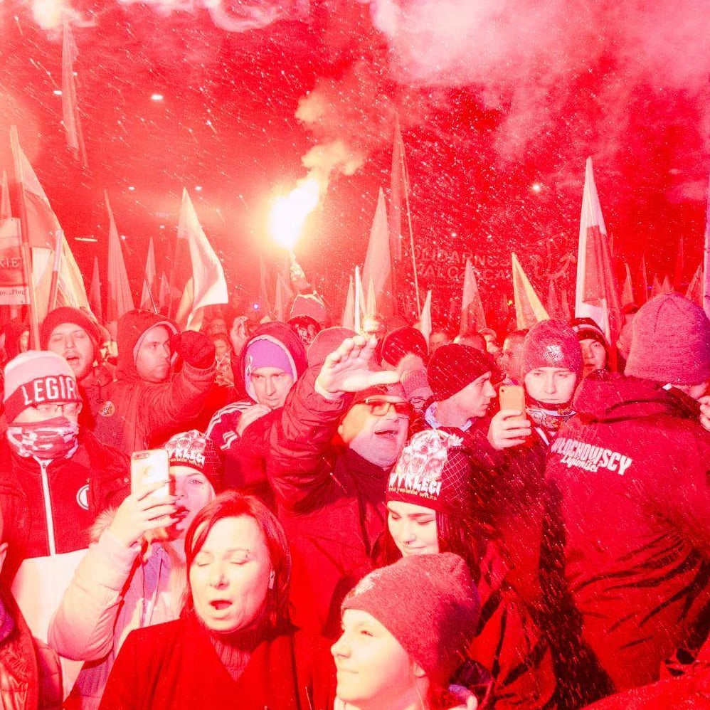 Wojna domowa w Marszu Niepodległości. Interweniują służby specjalne, PiS wkracza do gry