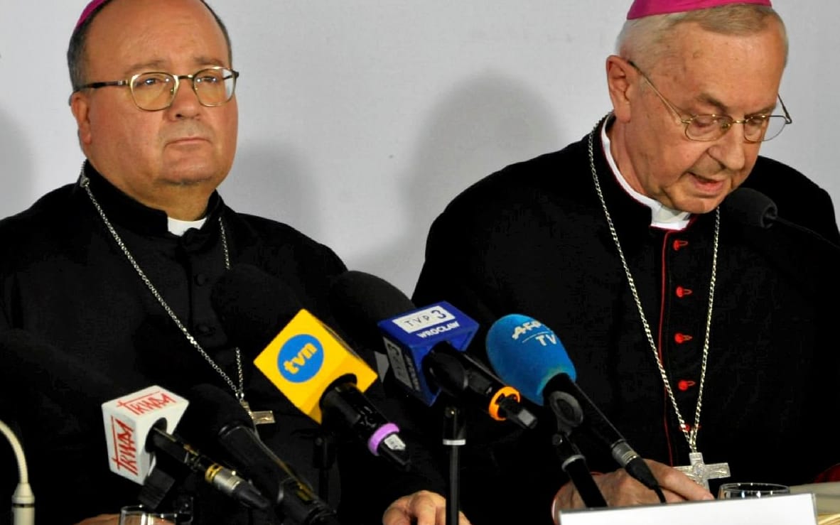 14.06.2019 Walbrzych , hotel Maria .  Na zaproszenie KEP przyjechal apb Charles Scicluna (L) . Drugi dzien 383. Zebrania Plenarnego Konferencji Episkopatu Polski . 
Fot. Agencja Gazeta