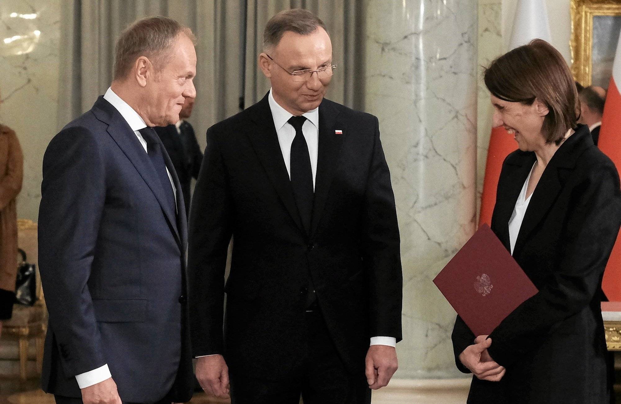 Donald Tusk, Andrzej Duda i Hanna Wróblewska podczas zaprzysiężenia